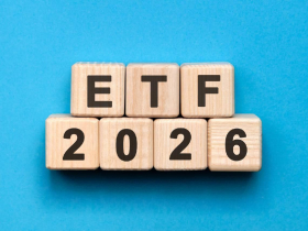 00878打底，0050衝成長...台股3萬3如何布局？達人高點調控「穩穩賺」：滿手、空手買進策略一次看